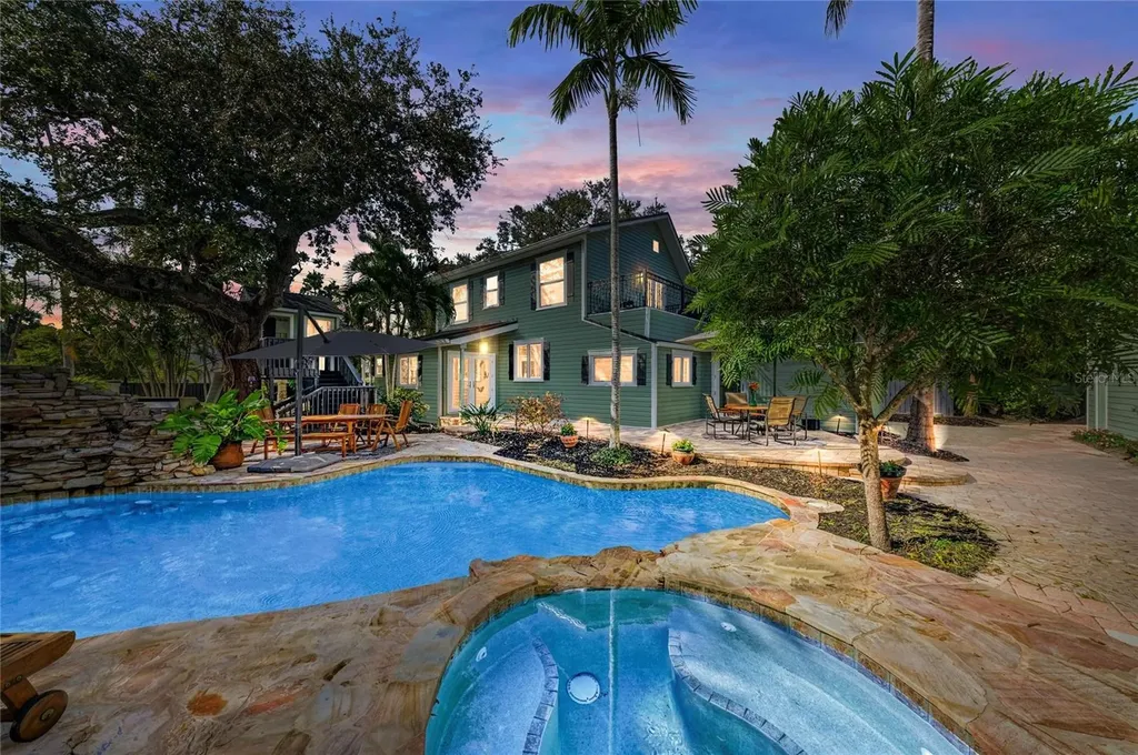 1611 Hyde Park Street Sarasota FL 34239