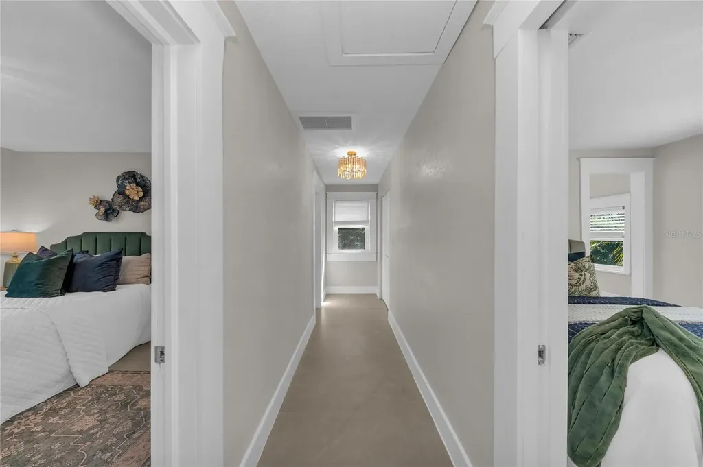 1611 Hyde Park Street Sarasota FL 34239