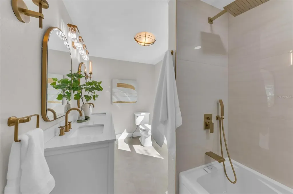 1611 Hyde Park Street Sarasota FL 34239