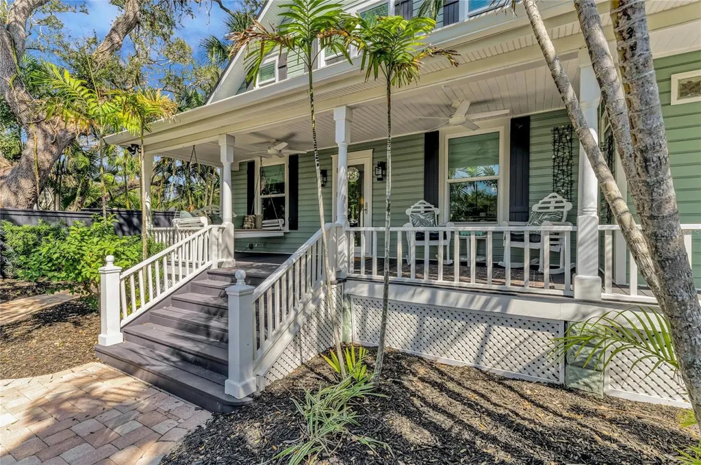 1611 Hyde Park Street Sarasota FL 34239