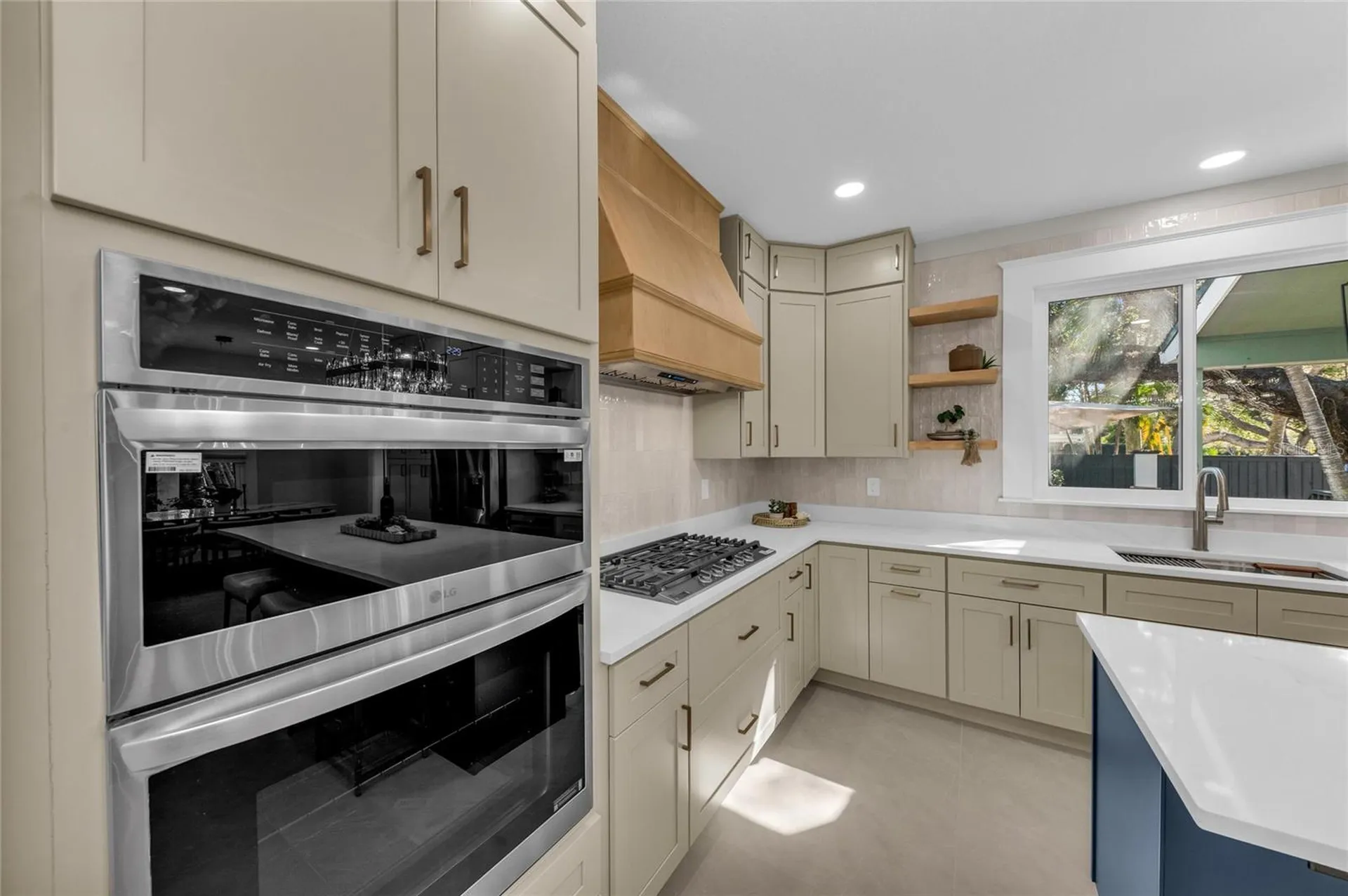 1611 Hyde Park Street Sarasota FL 34239