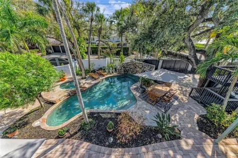 1611 Hyde Park Street Sarasota FL 34239