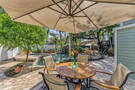 1611 Hyde Park Street Sarasota FL 34239