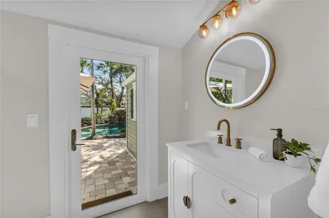 1611 Hyde Park Street Sarasota FL 34239