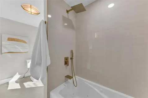 1611 Hyde Park Street Sarasota FL 34239