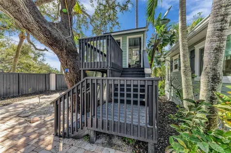 1611 Hyde Park Street Sarasota FL 34239