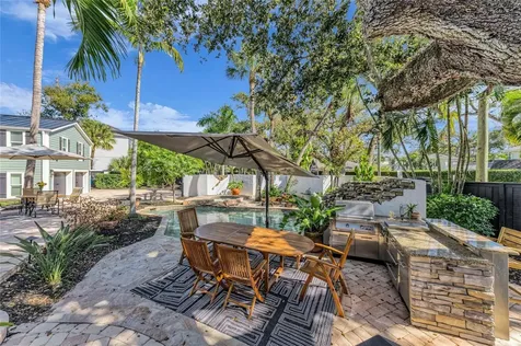 1611 Hyde Park Street Sarasota FL 34239