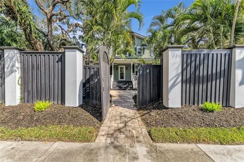 1611 Hyde Park Street Sarasota FL 34239