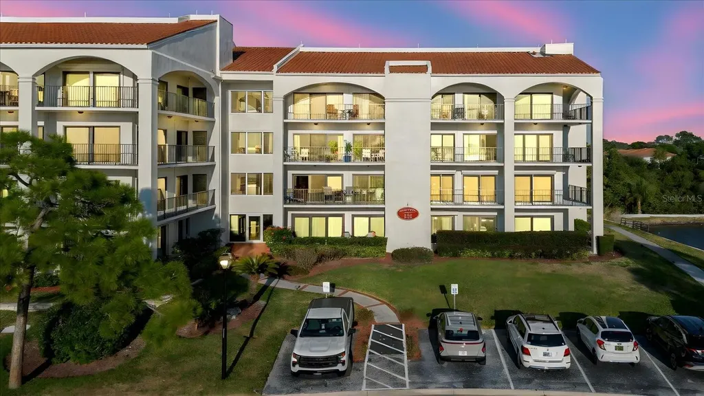 208 Mariner Drive Tarpon Springs FL 34689