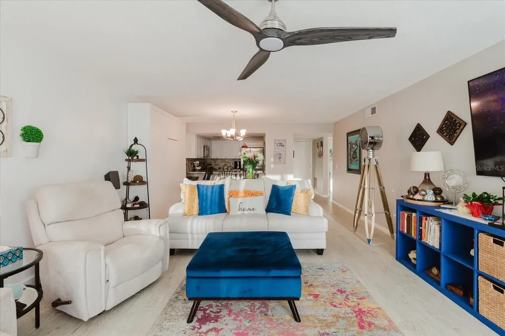 208 Mariner Drive Tarpon Springs FL 34689