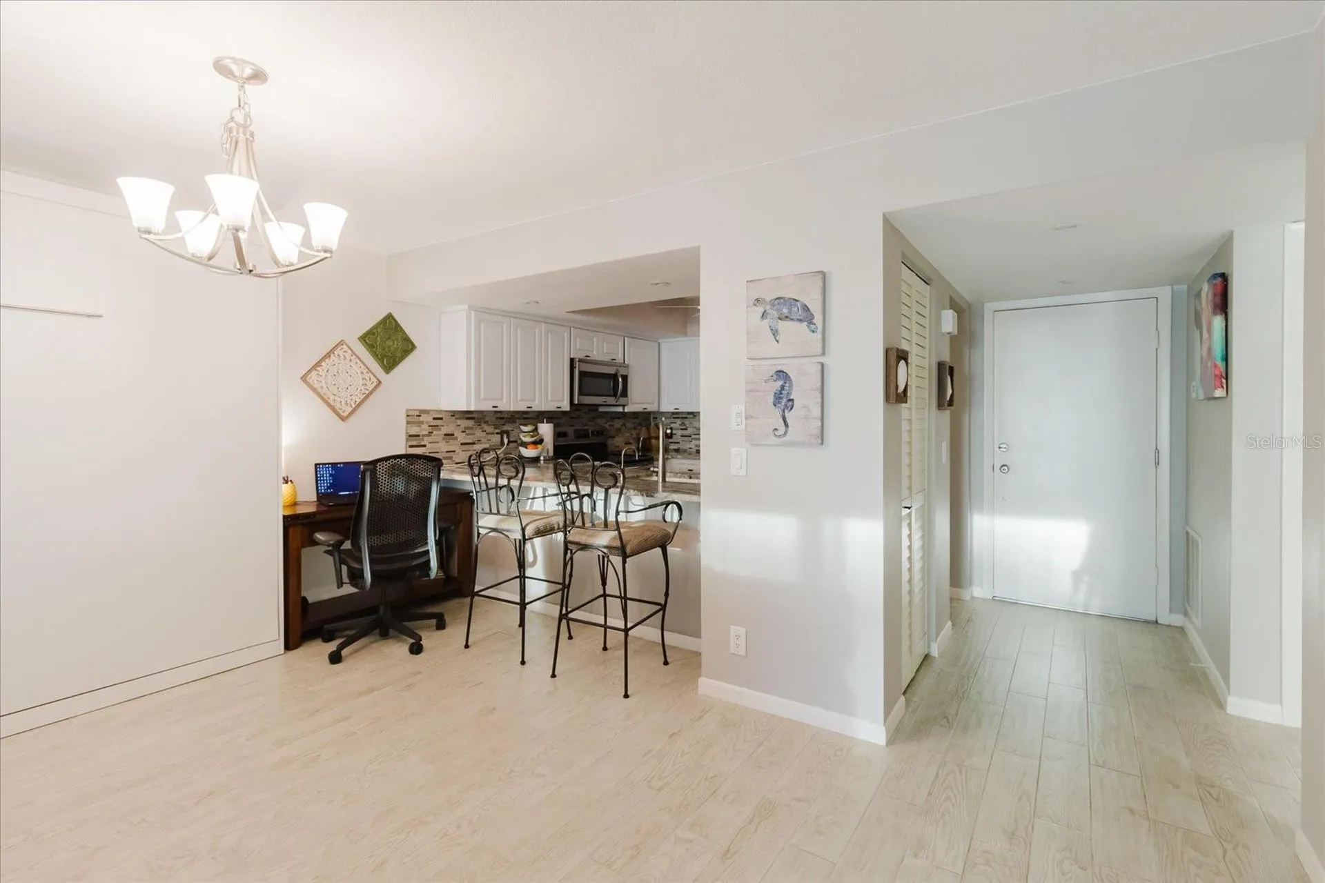 208 Mariner Drive Tarpon Springs FL 34689
