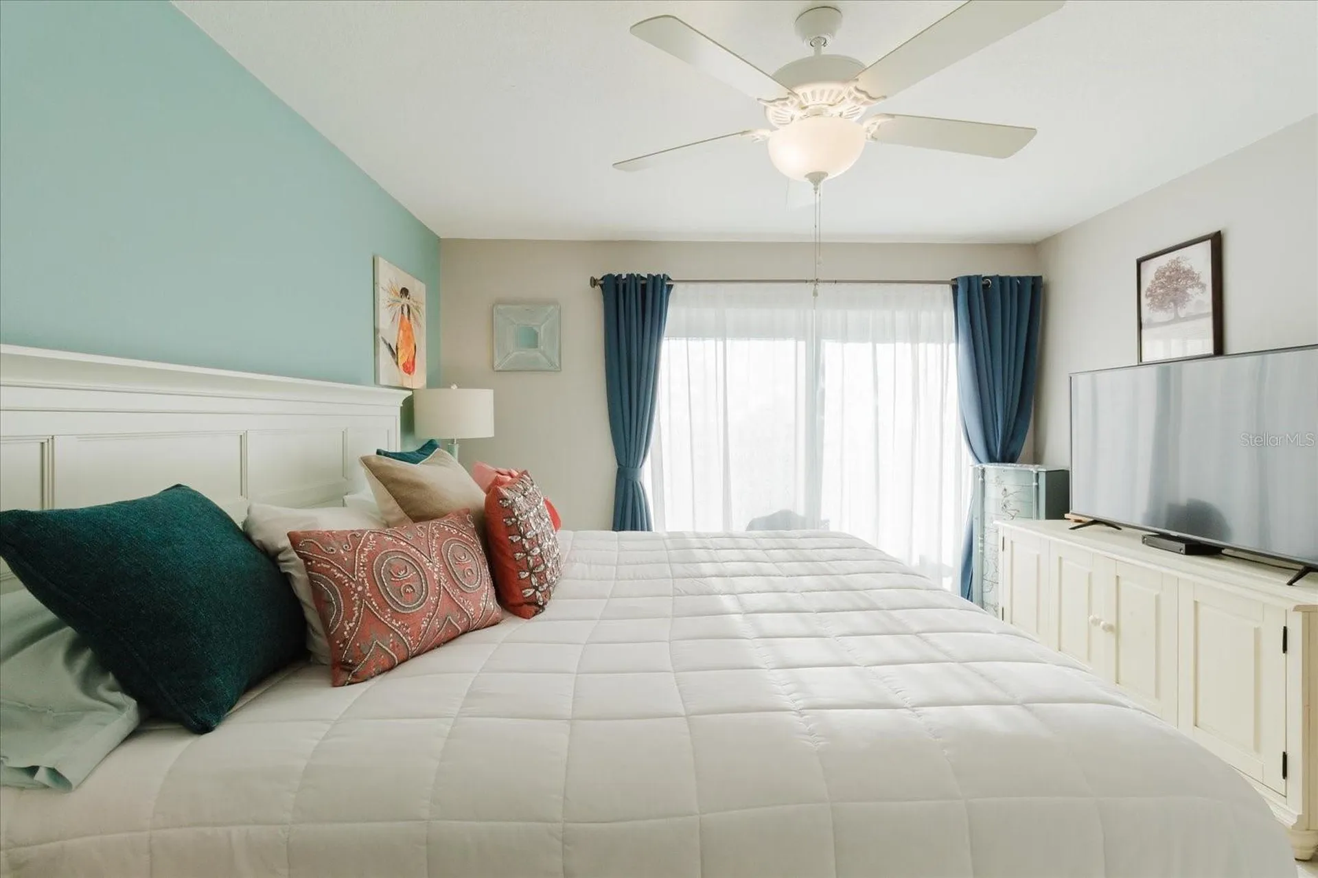 208 Mariner Drive Tarpon Springs FL 34689