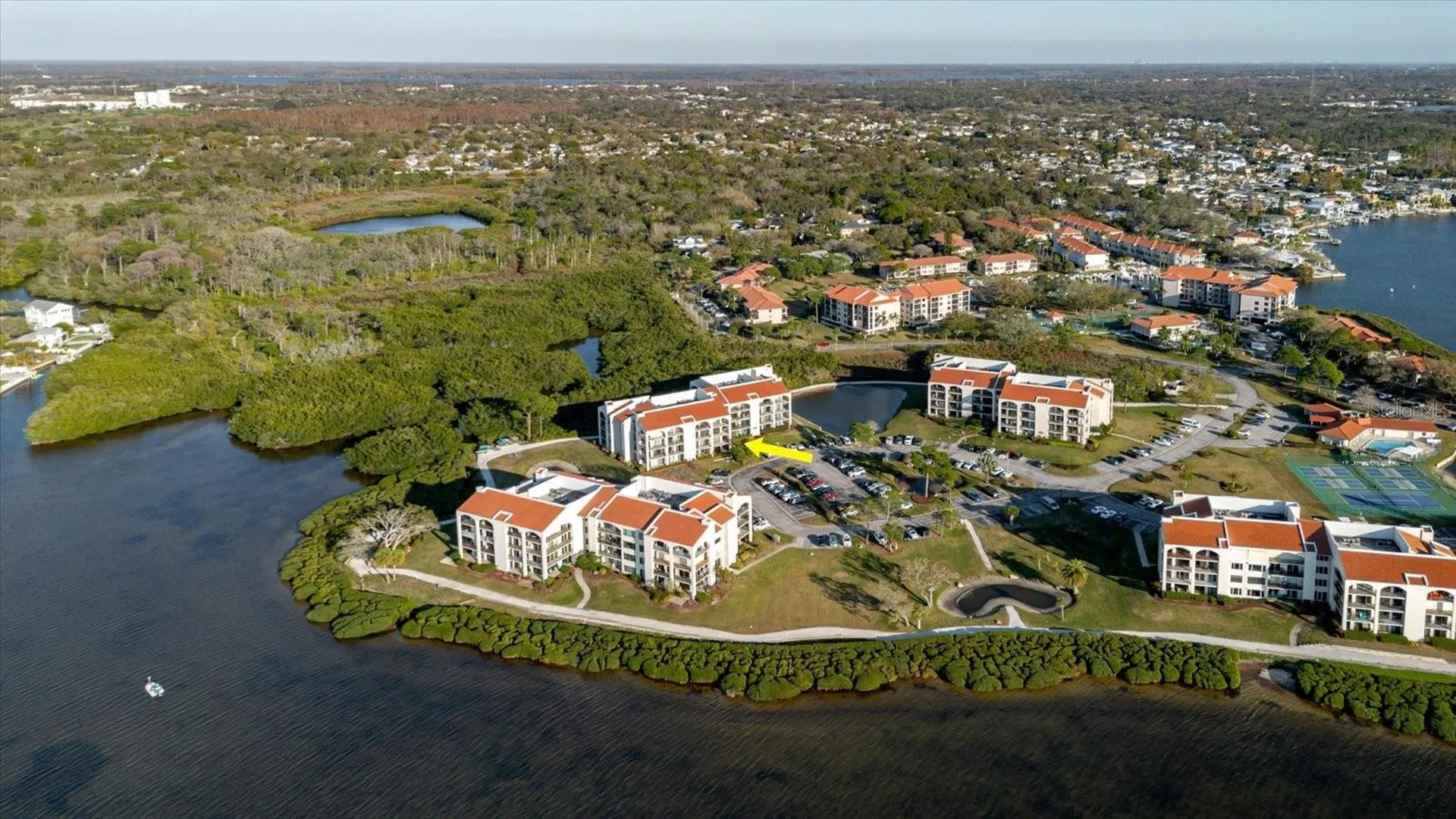 208 Mariner Drive Tarpon Springs FL 34689