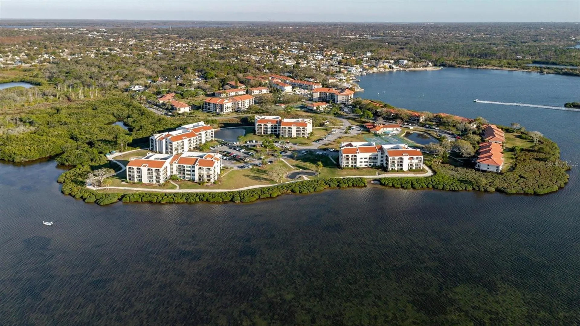 208 Mariner Drive Tarpon Springs FL 34689