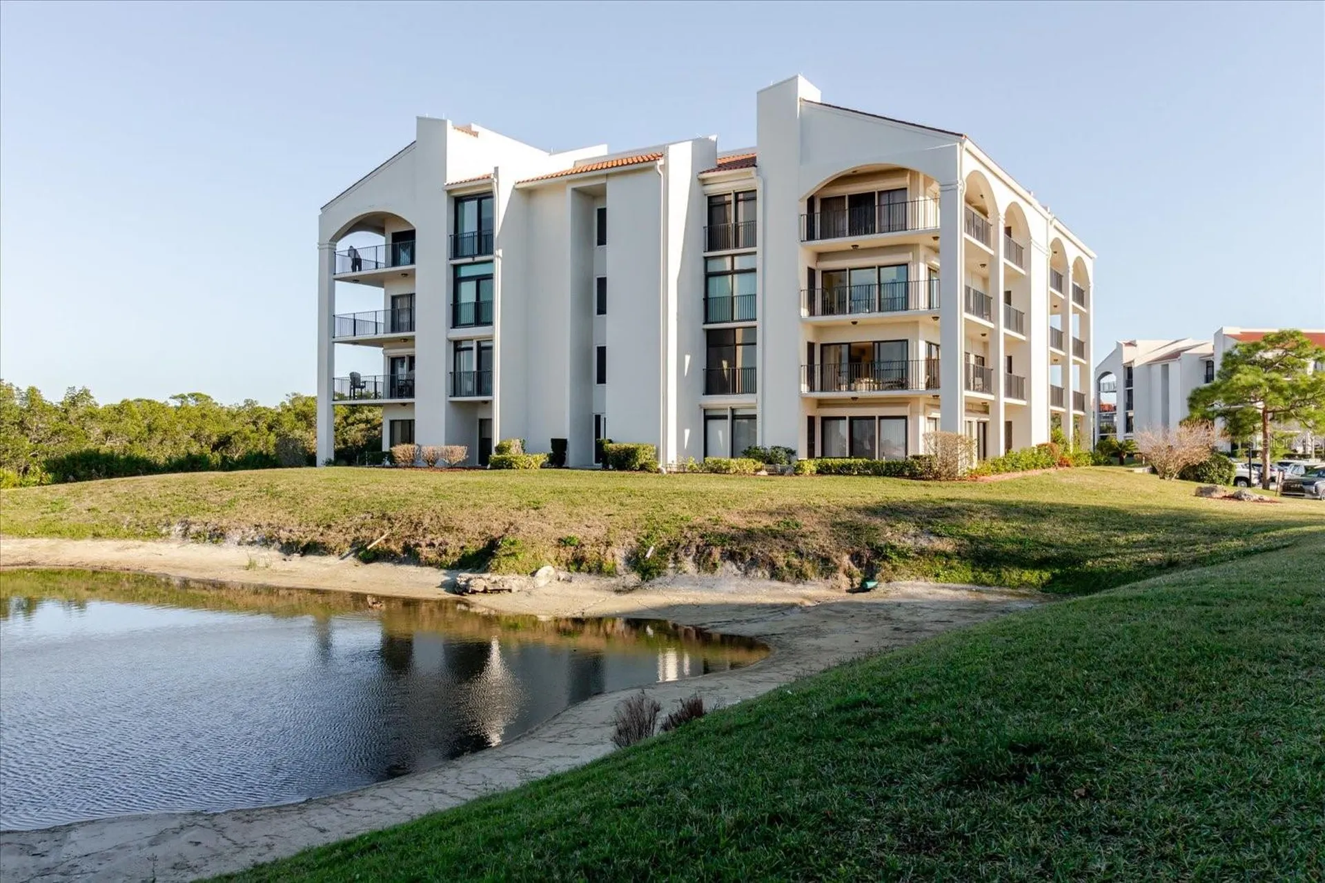 208 Mariner Drive Tarpon Springs FL 34689