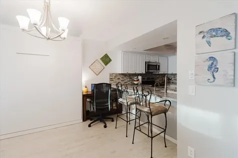 208 Mariner Drive Tarpon Springs FL 34689