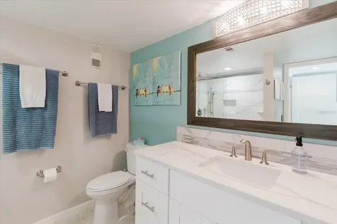 208 Mariner Drive Tarpon Springs FL 34689