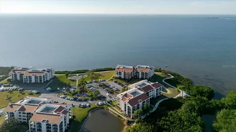 208 Mariner Drive Tarpon Springs FL 34689