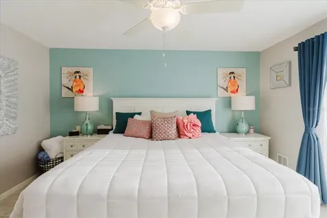 208 Mariner Drive Tarpon Springs FL 34689