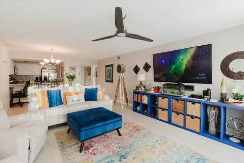 208 Mariner Drive Tarpon Springs FL 34689