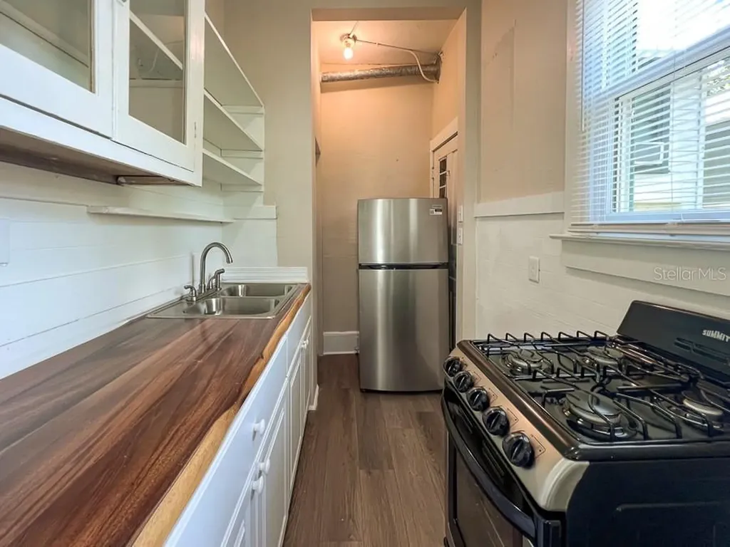 208 NE 4th Street Gainesville FL 32601