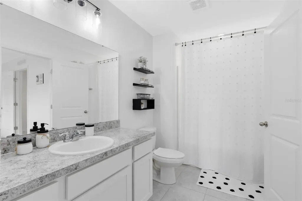 528 Madison Drive Davenport FL 33837