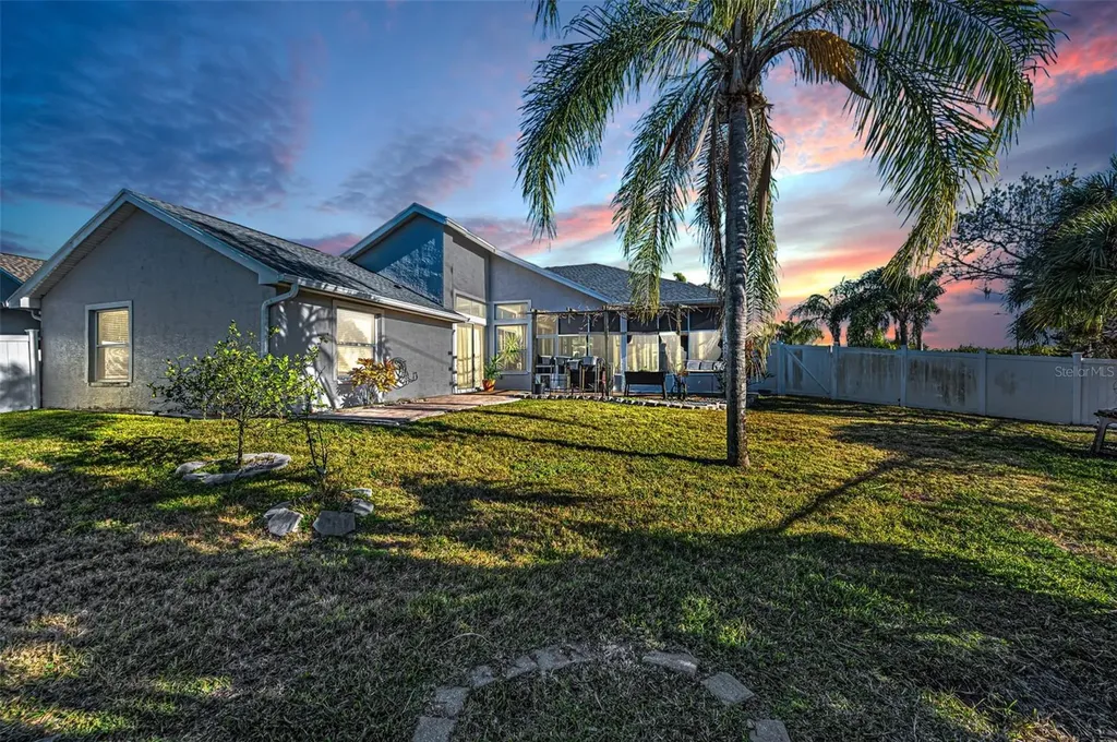 494 Village Drive Tarpon Springs FL 34689