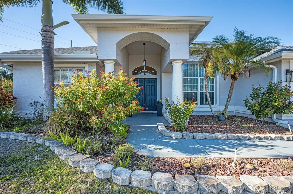 494 Village Drive Tarpon Springs FL 34689