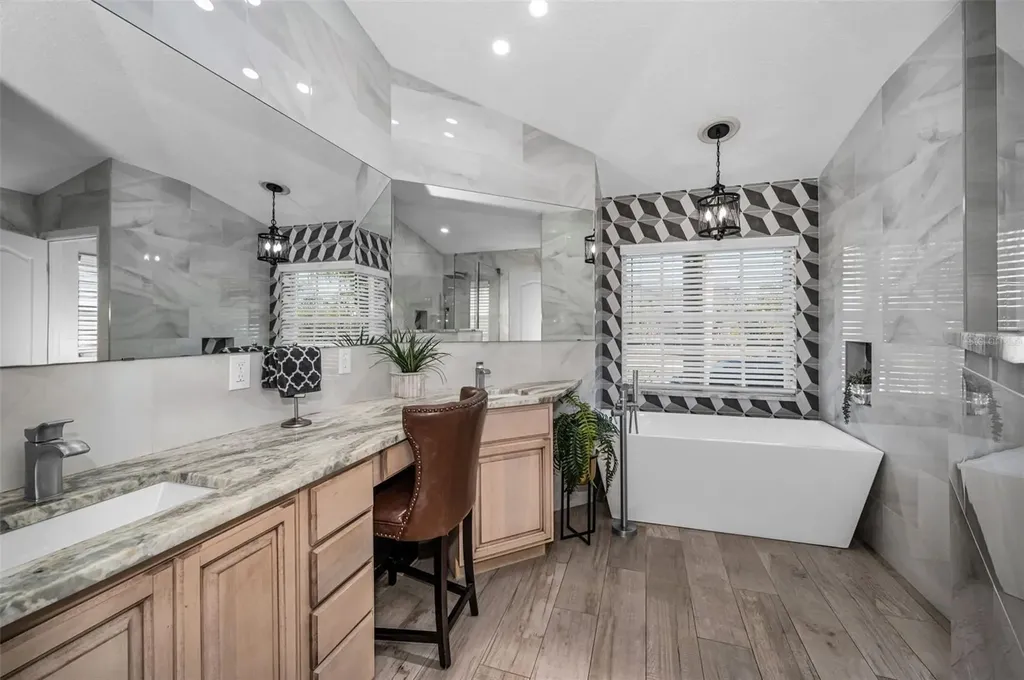 494 Village Drive Tarpon Springs FL 34689