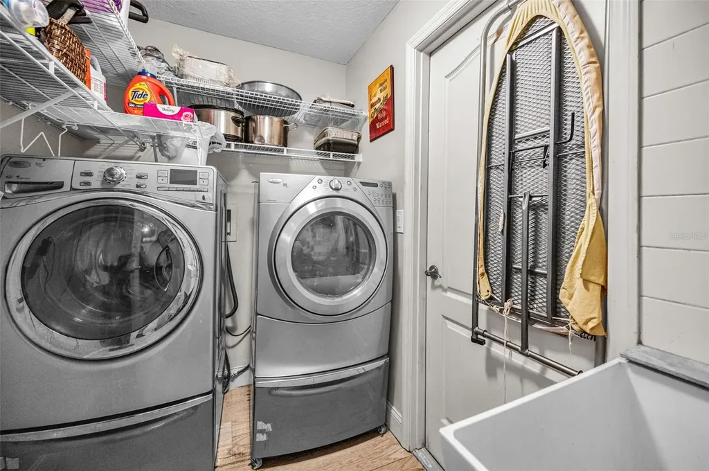 494 Village Drive Tarpon Springs FL 34689
