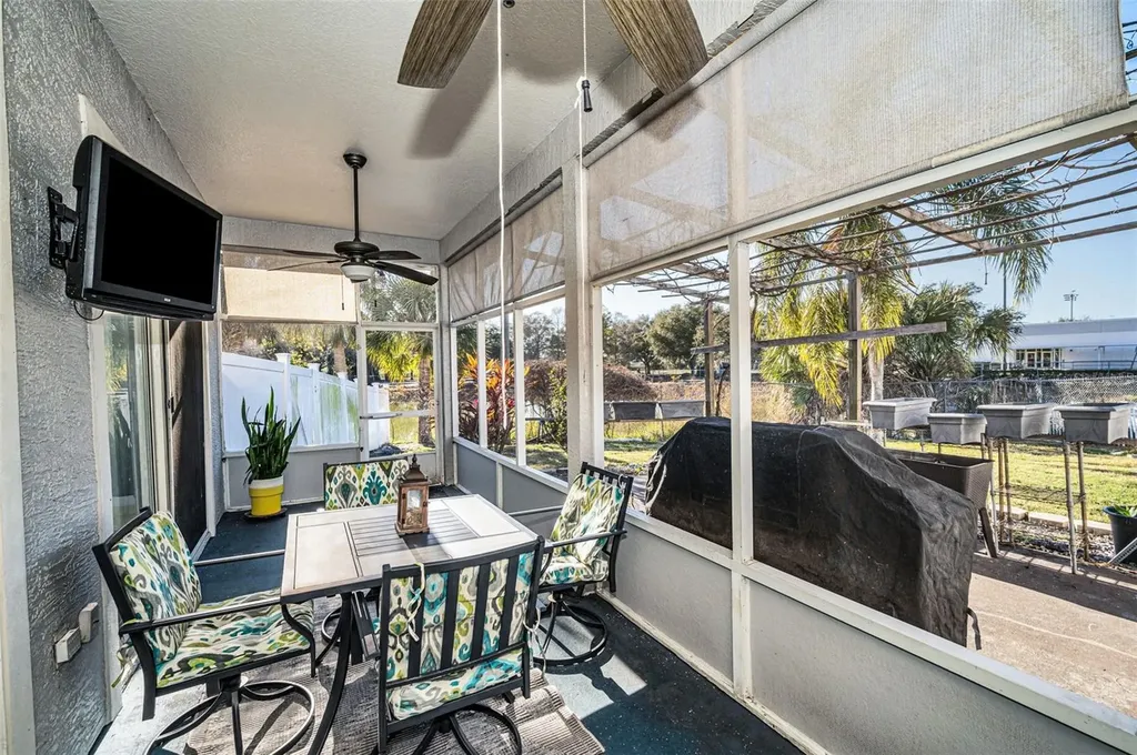 494 Village Drive Tarpon Springs FL 34689
