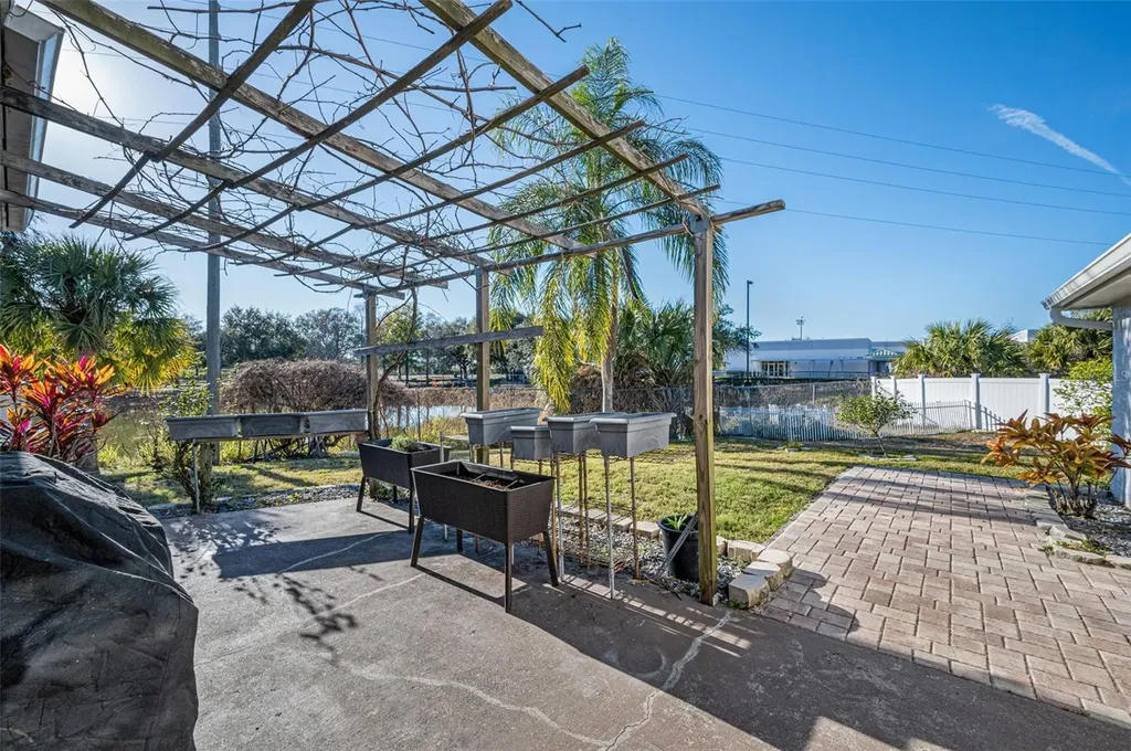 494 Village Drive Tarpon Springs FL 34689