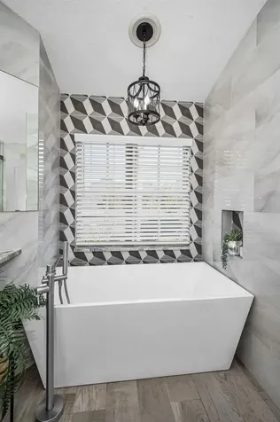 494 Village Drive Tarpon Springs FL 34689