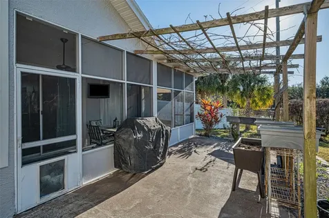 494 Village Drive Tarpon Springs FL 34689