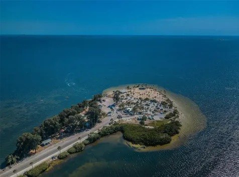 494 Village Drive Tarpon Springs FL 34689