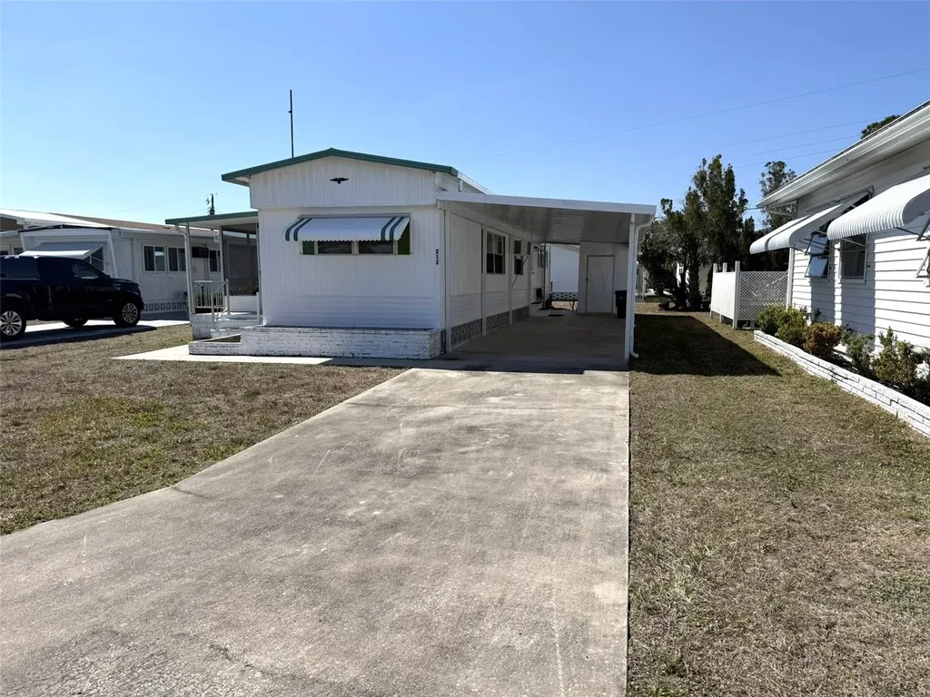 212 Wolverine Avenue North Port FL 34287