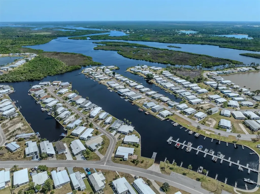 212 Wolverine Avenue North Port FL 34287