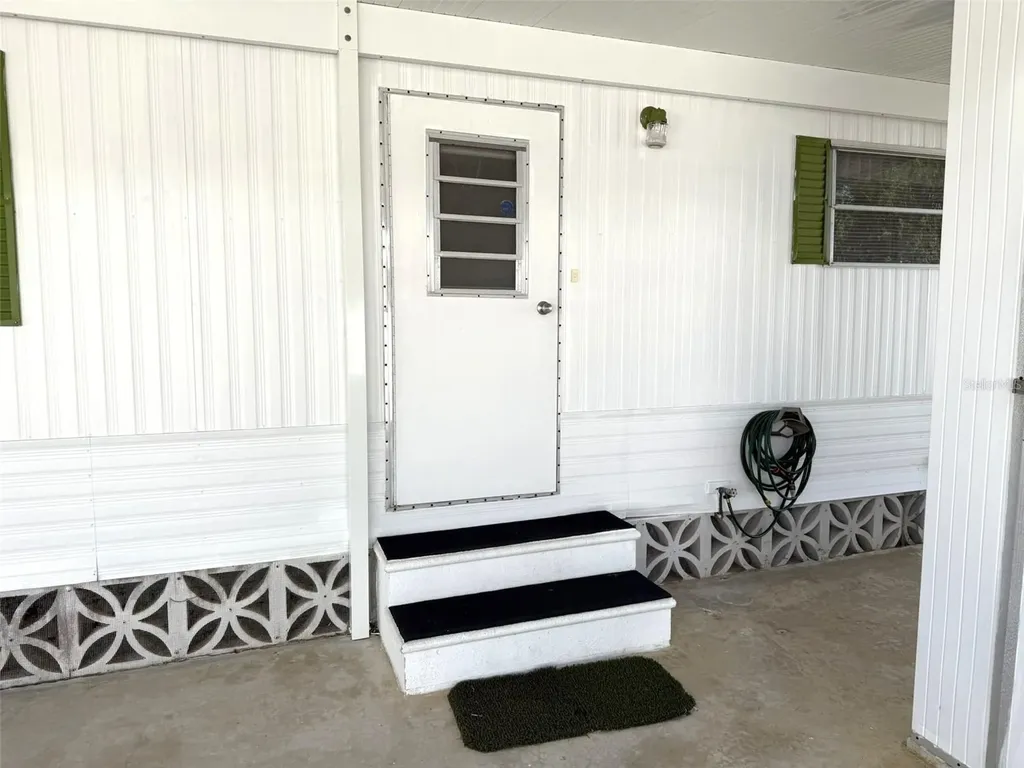 212 Wolverine Avenue North Port FL 34287