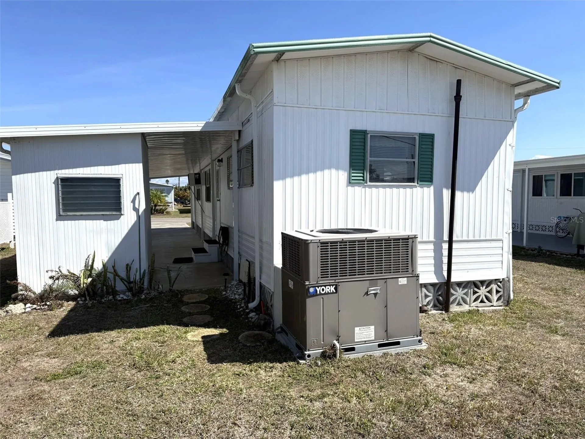 212 Wolverine Avenue North Port FL 34287