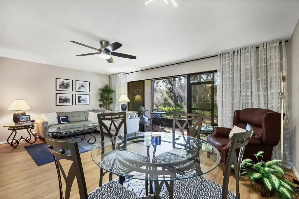 3041 Quail Hollow Sarasota FL 34235