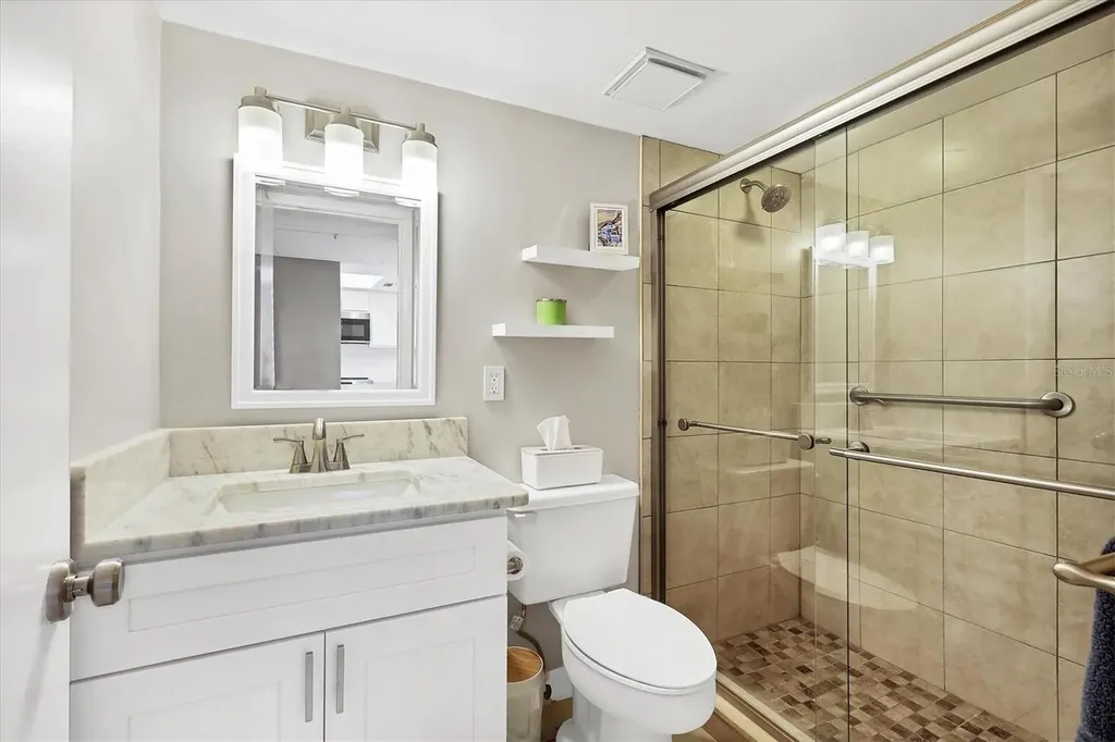3041 Quail Hollow Sarasota FL 34235