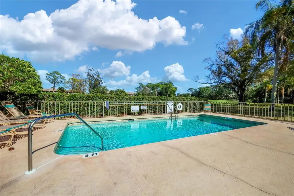 3041 Quail Hollow Sarasota FL 34235