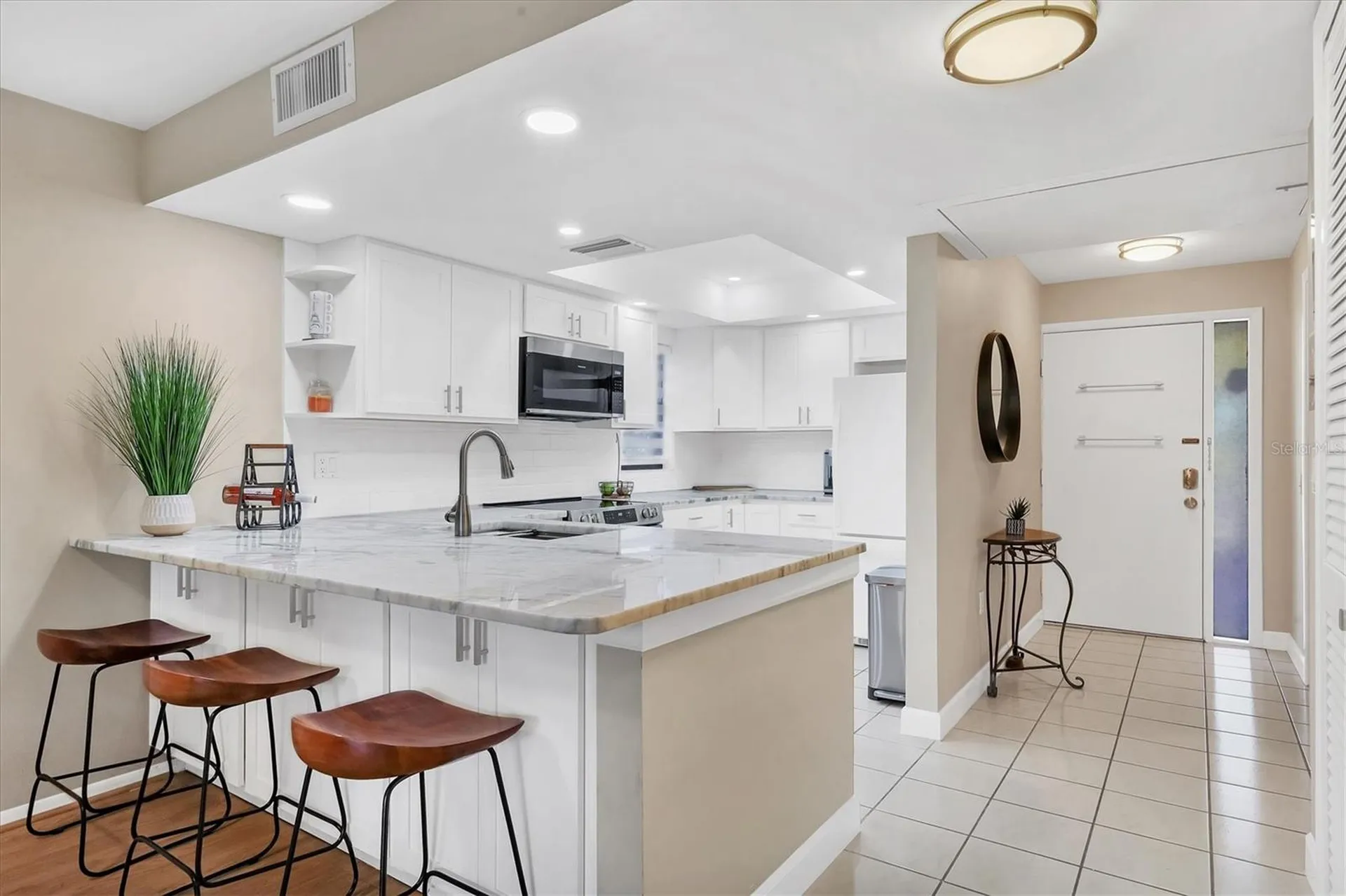 3041 Quail Hollow Sarasota FL 34235