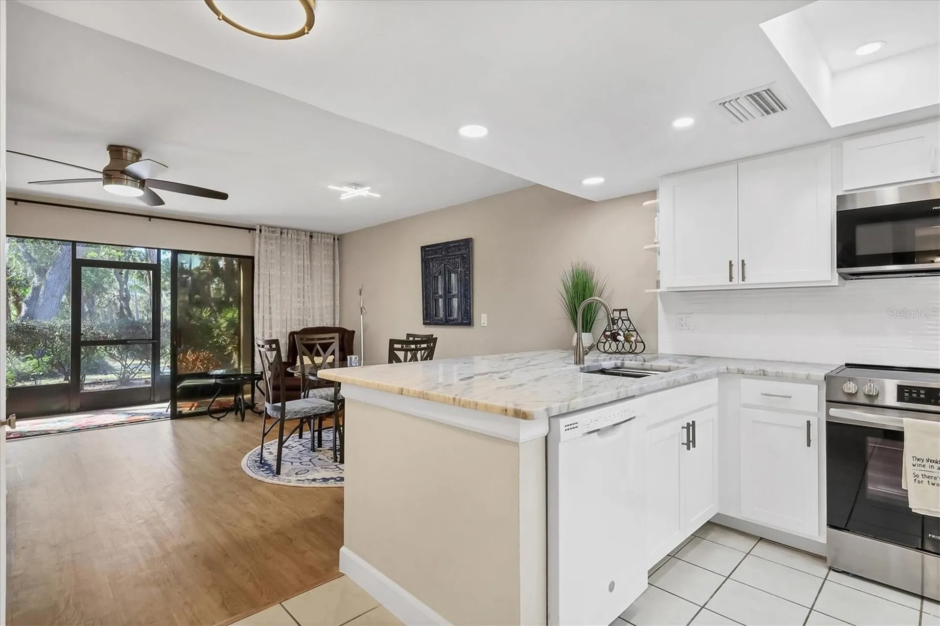 3041 Quail Hollow Sarasota FL 34235