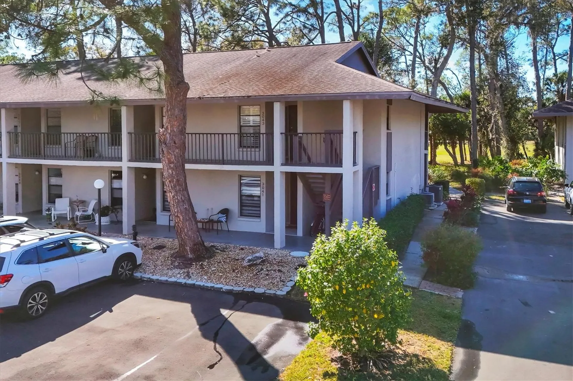 3041 Quail Hollow Sarasota FL 34235