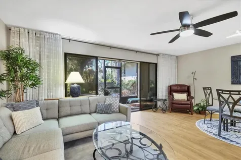 3041 Quail Hollow Sarasota FL 34235
