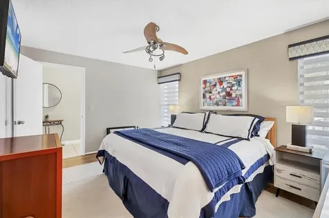 3041 Quail Hollow Sarasota FL 34235