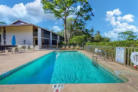 3041 Quail Hollow Sarasota FL 34235