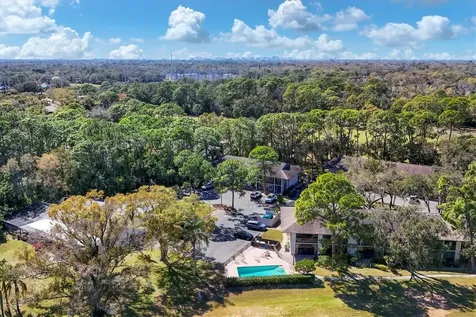 3041 Quail Hollow Sarasota FL 34235