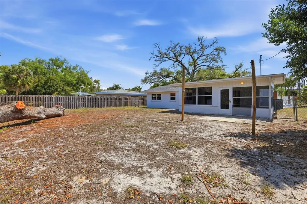 2227 Grove Street Sarasota FL 34239